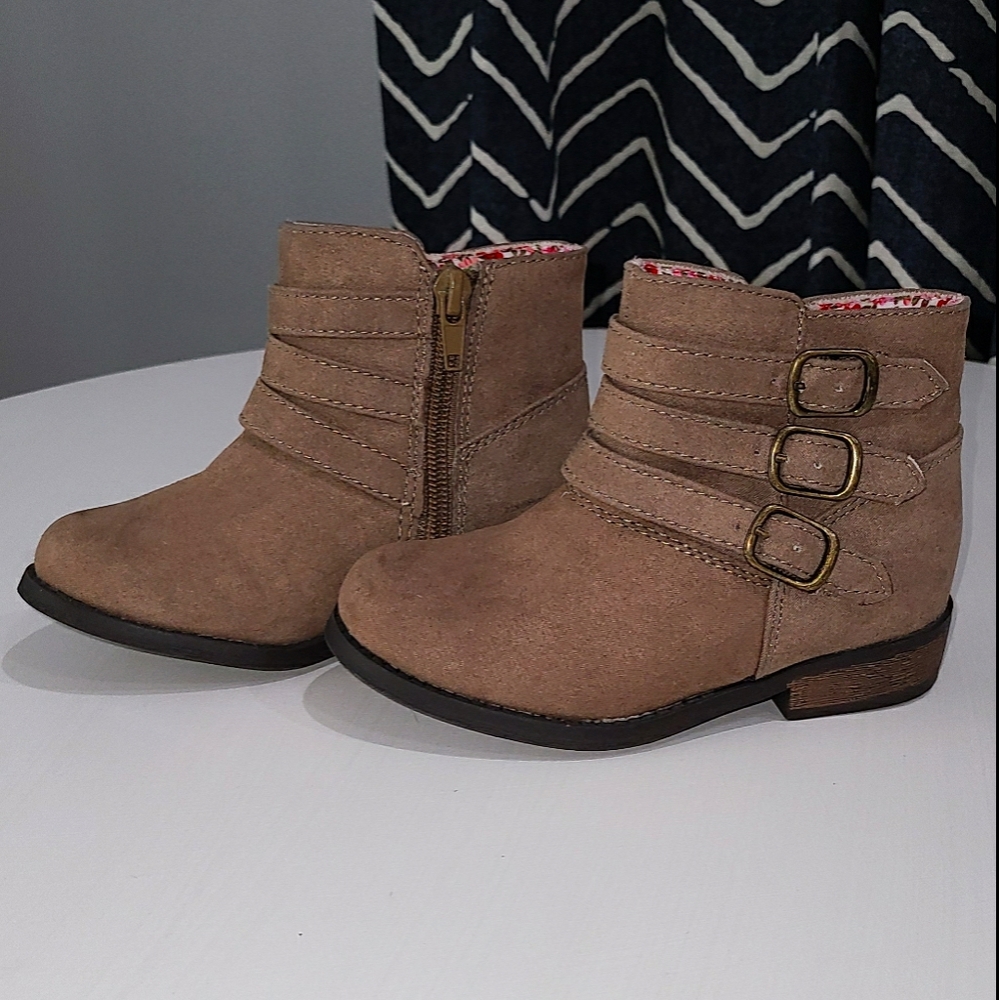 Falls Creek size 8 toddler girl ankle boots